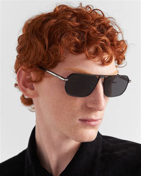 Slate Gray Lenses Sunglasses With Iconic Metal 